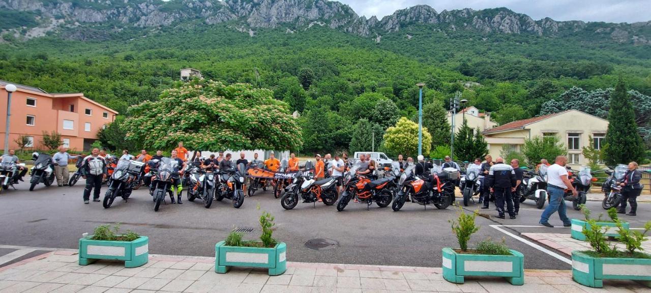 Motel And Restaurant Odusak Dreznjak Екстер'єр фото